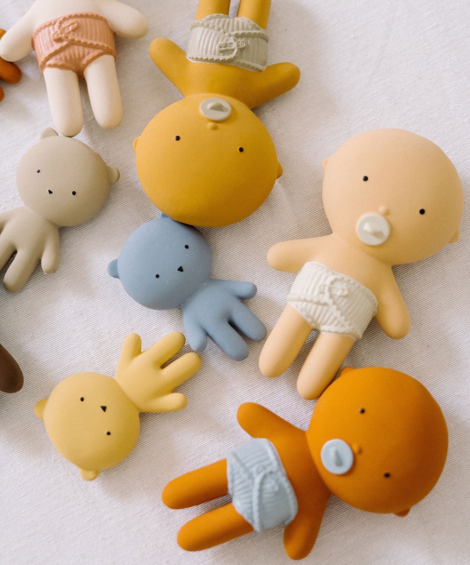Gommu Mini Baby – Almond – 100% Natural Rubber Hevea Tree We are Gommu
